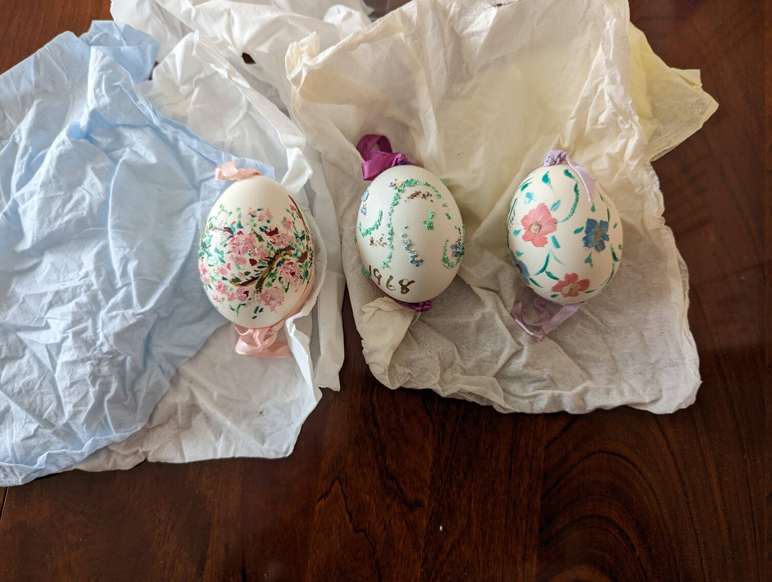 Image for 2 BR, 2.5 BA BRICK RANCHER WADE PORCELAIN MINI FIGURINES, DECOYS, CHINA, FURNITURE, GLASSWARE, ANTIQUES, COLLECTIBLES, COSTUME JEWLERY, HOUSEHOLD ITEMS