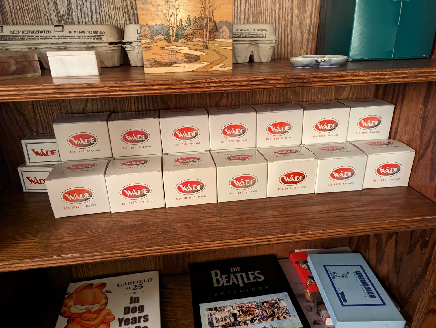 Image for 2 BR, 2.5 BA BRICK RANCHER WADE PORCELAIN MINI FIGURINES, DECOYS, CHINA, FURNITURE, GLASSWARE, ANTIQUES, COLLECTIBLES, COSTUME JEWLERY, HOUSEHOLD ITEMS