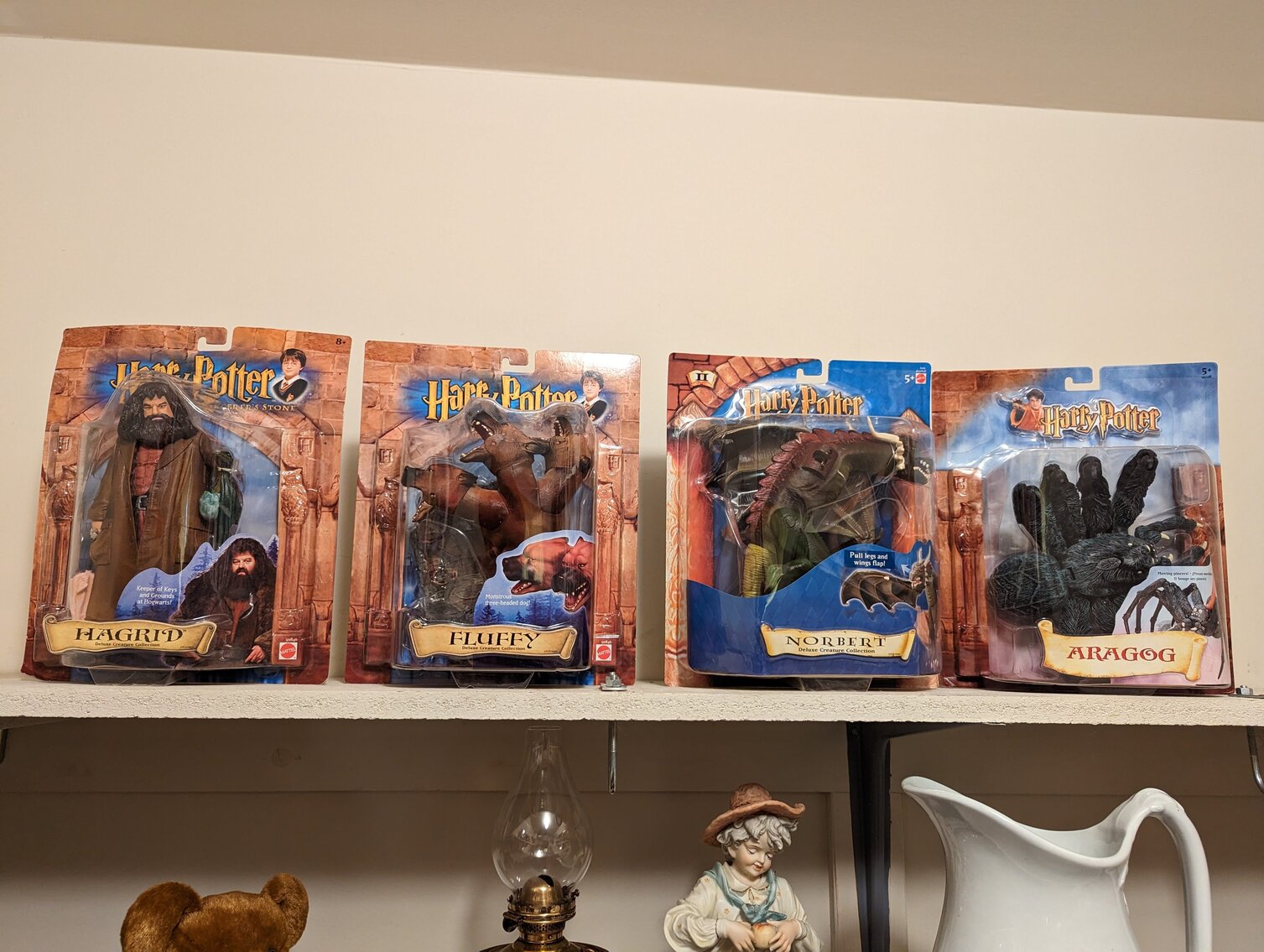 Image for 2 BR, 2.5 BA BRICK RANCHER WADE PORCELAIN MINI FIGURINES, DECOYS, CHINA, FURNITURE, GLASSWARE, ANTIQUES, COLLECTIBLES, COSTUME JEWLERY, HOUSEHOLD ITEMS