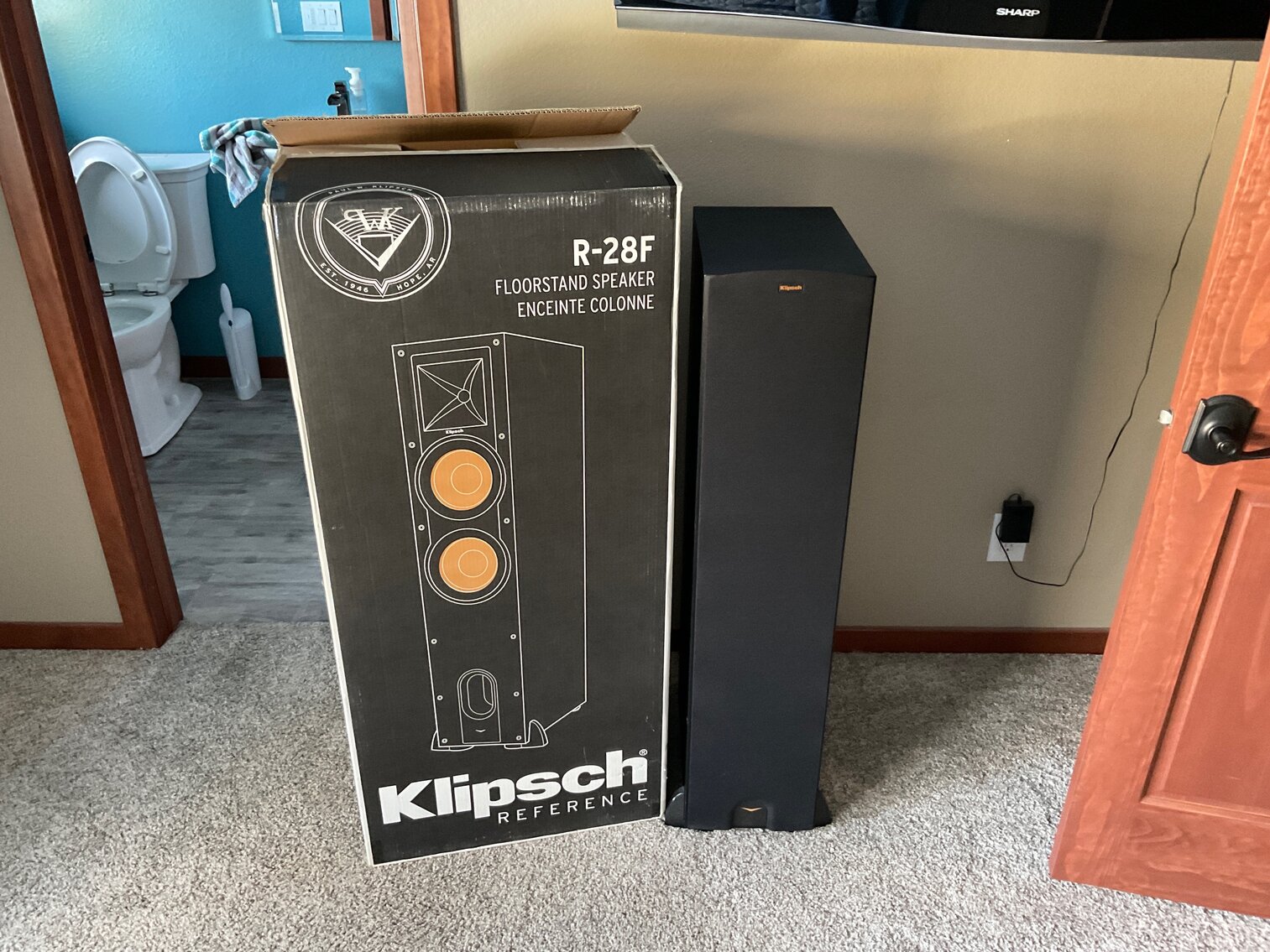 Floor stand speaker by Klipsch - owner pd $1000!