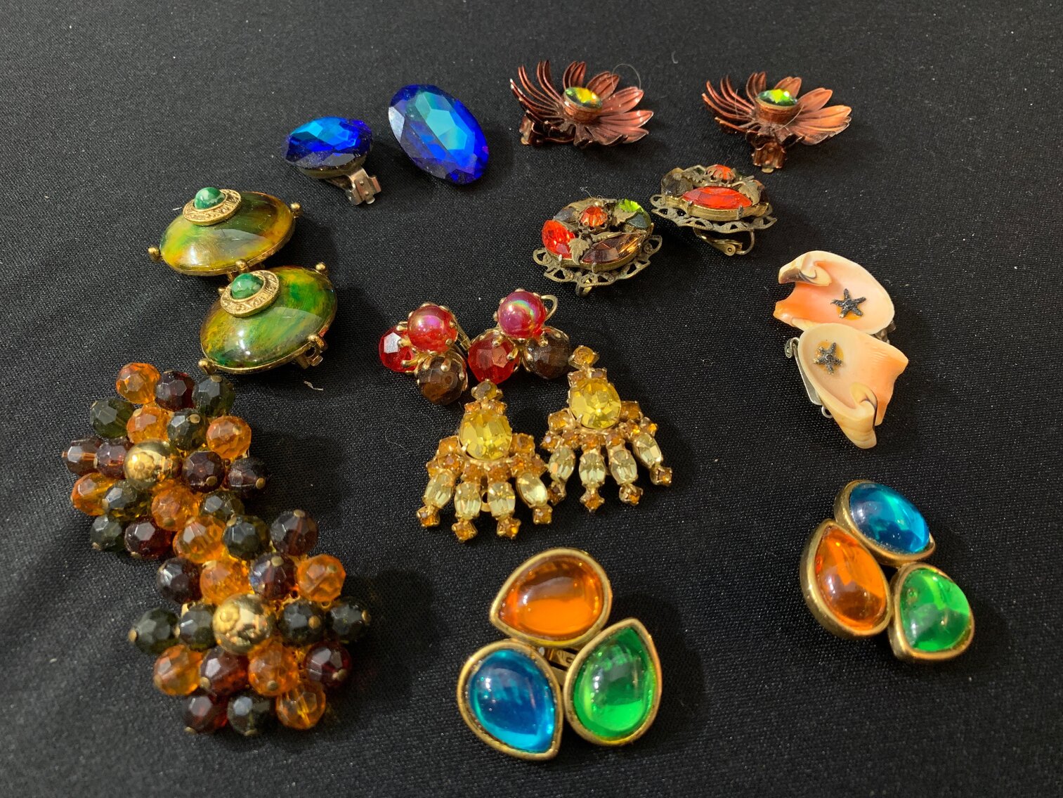 9 Pair of Earrings 