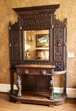 Image for A Louisville Palace Theatre-Themed Estate Auction