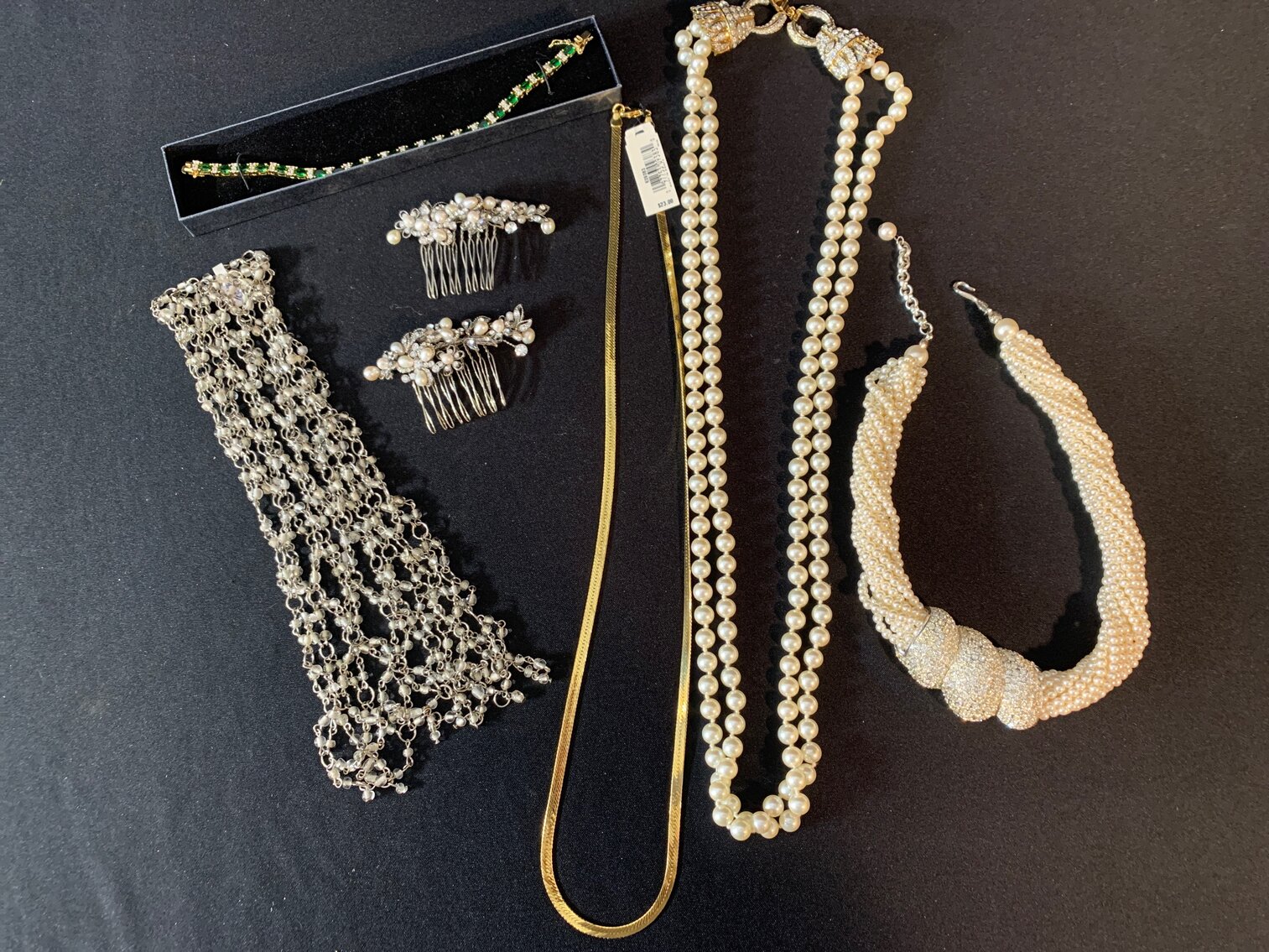 Necklaces, Bracelets and Hair Clips 