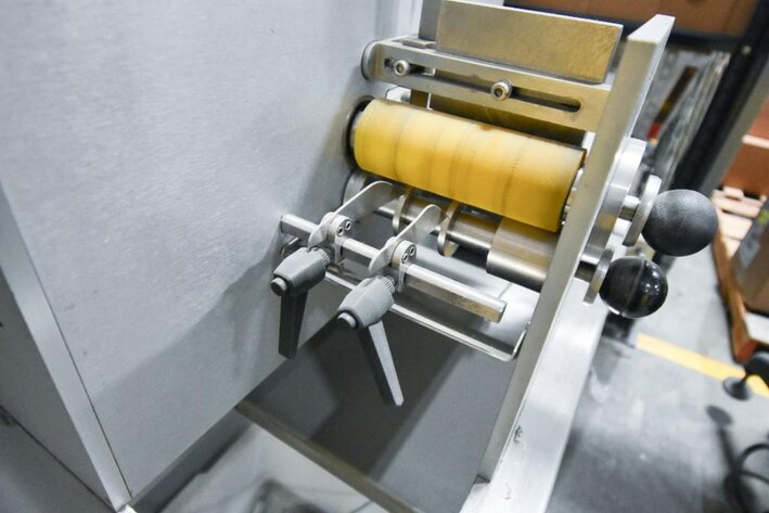 Image for MJK1524 Sepha Products Press-out Standard Semi-Automatic Deblistering Machine