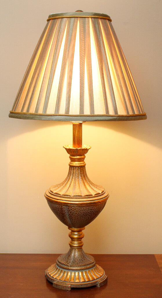 Urn-Style Table Lamp