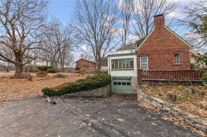 Image for 5811 E 113th - Kansas City, MO