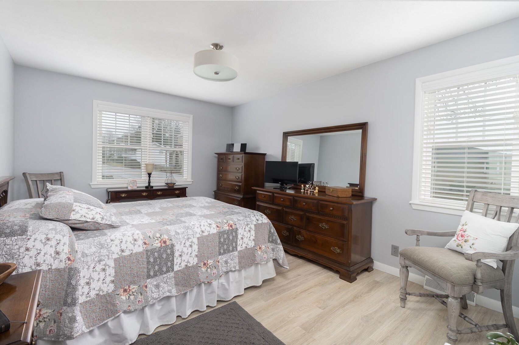 Image for SOLD $209,000 - Modern, Move-in Ready 3 Bedroom in Fairmont