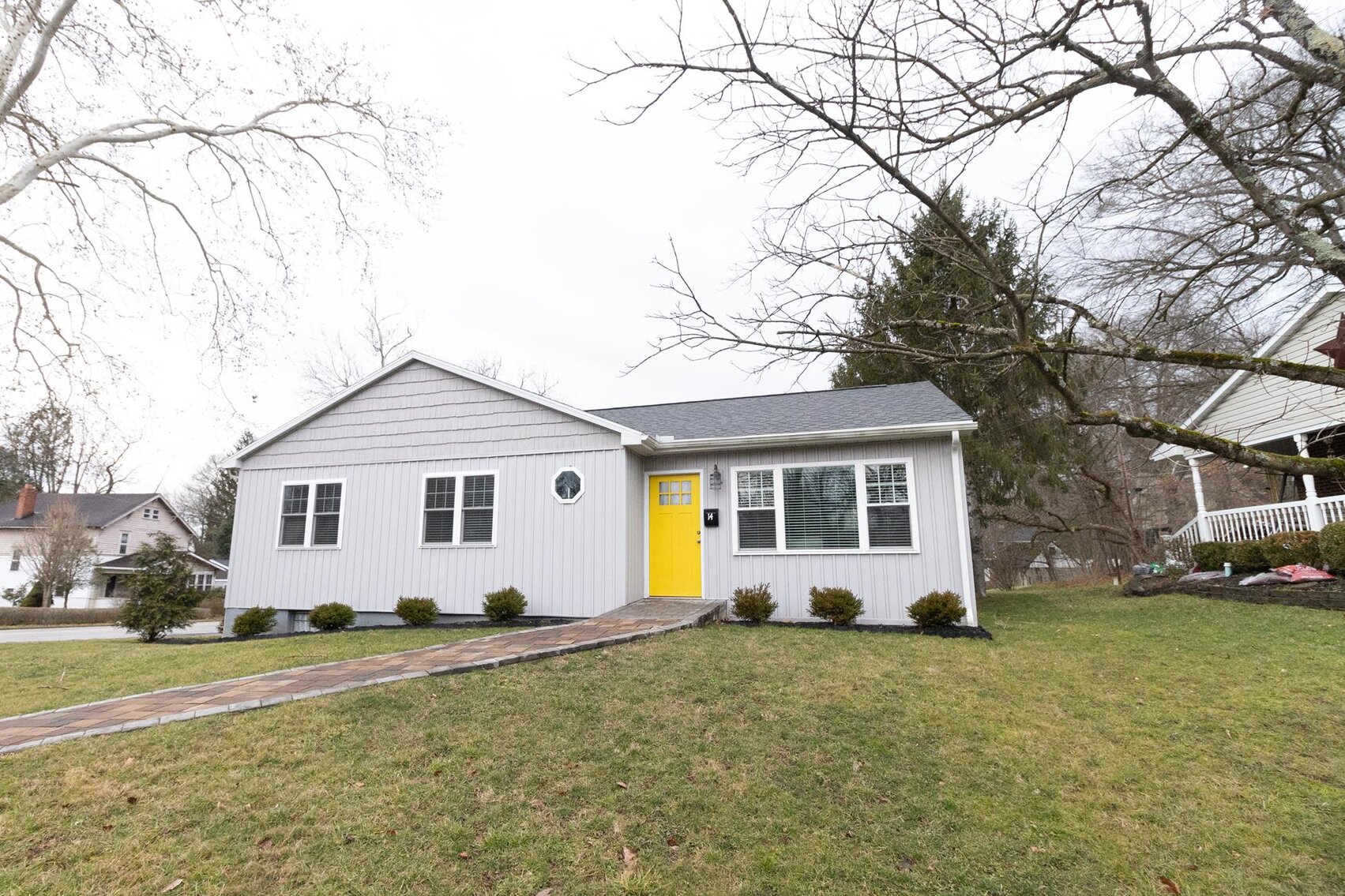 Image for SOLD $209,000 - Modern, Move-in Ready 3 Bedroom in Fairmont