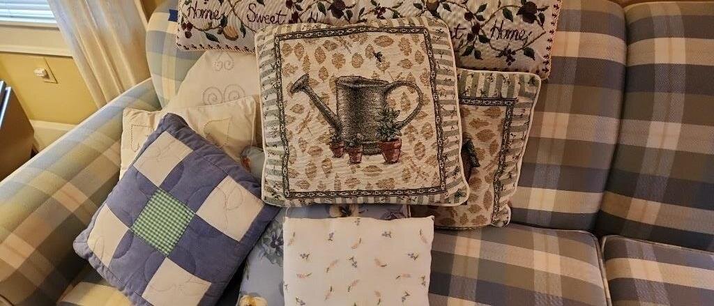 Decorative pillows
