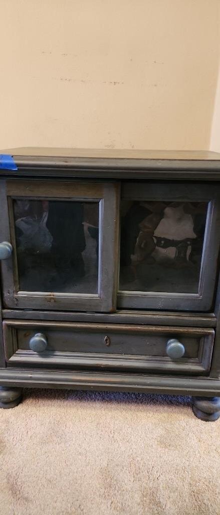 Small End Table/cabinet