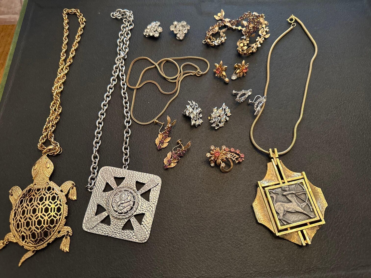 Image for Vehicles, Furniture, Household, Jewelry, Tools, Lawn Items (West Course)