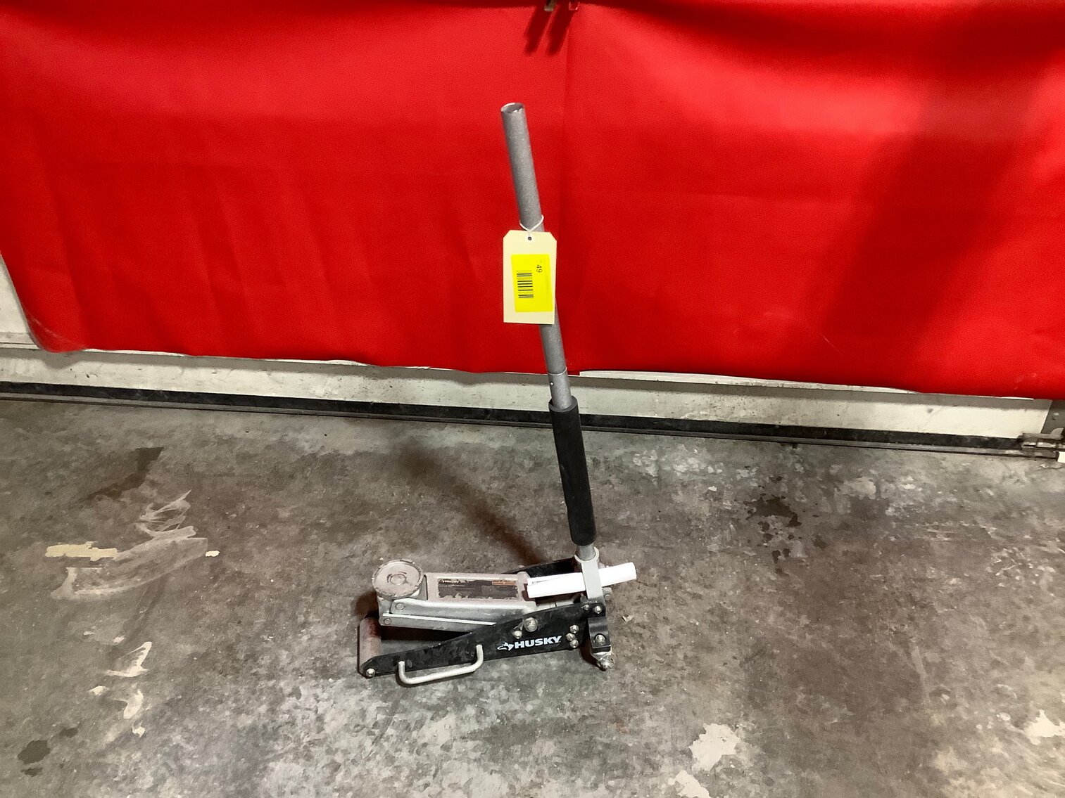 Husky 1.5 ton floor jack