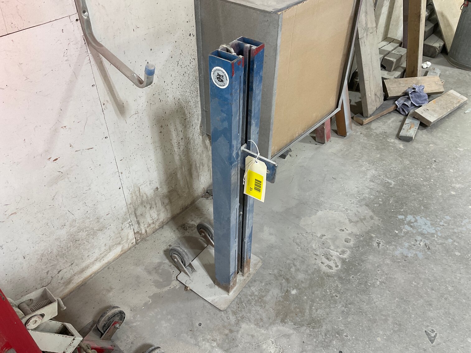 Mini power pole