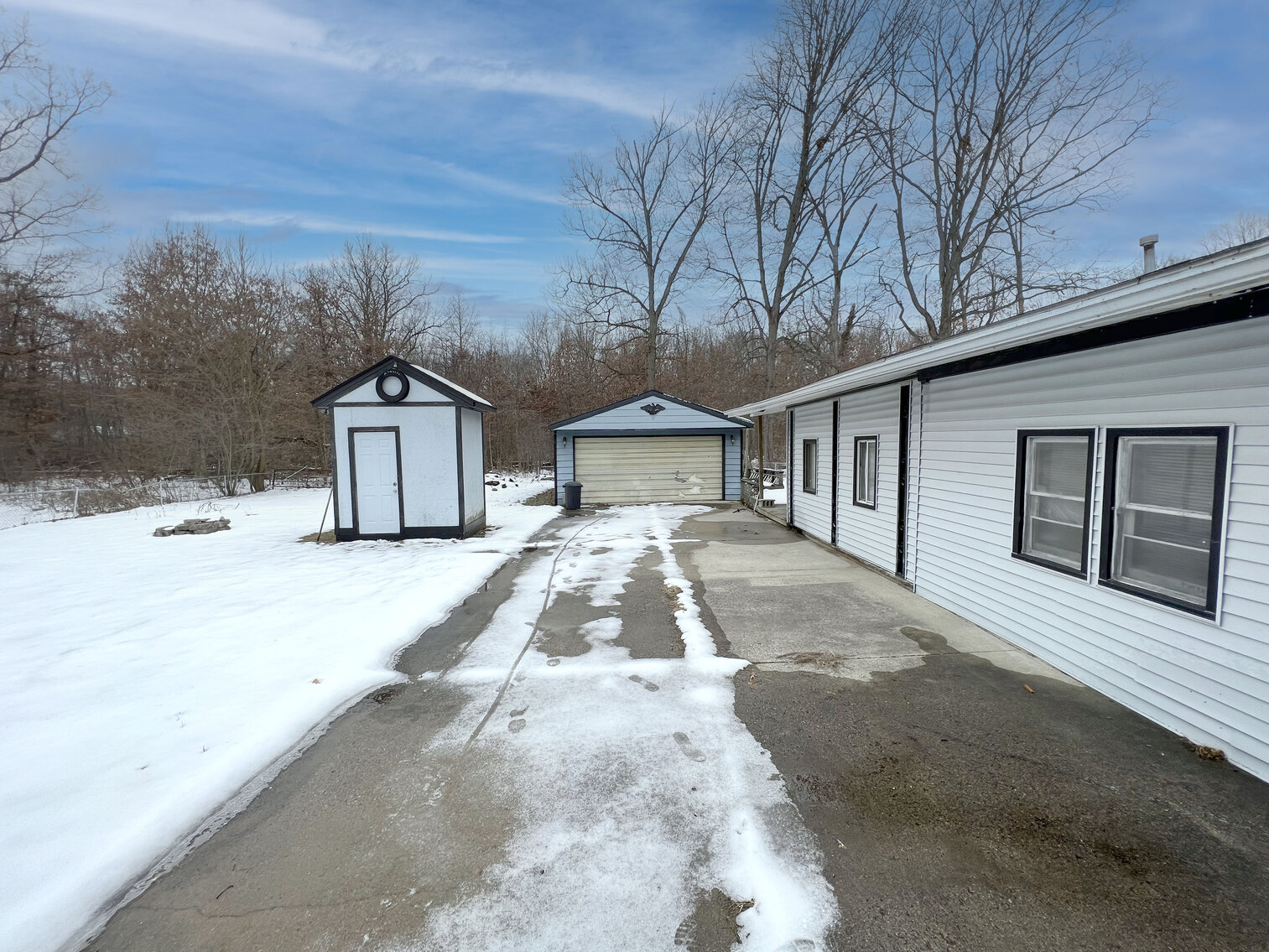 421 North Meilke Road, Holland, Ohio 43528