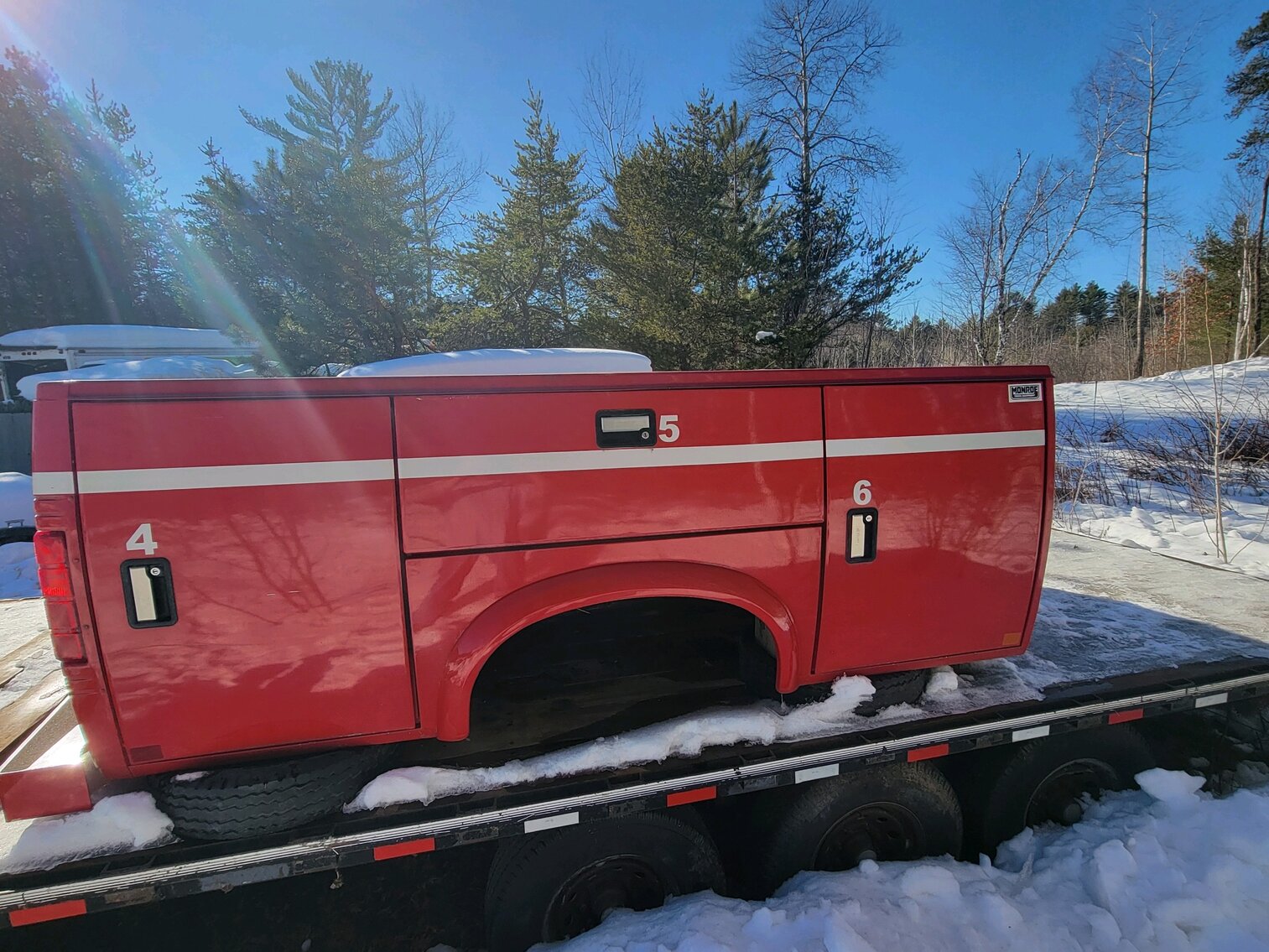 9’ Stahl fiberglass utility box