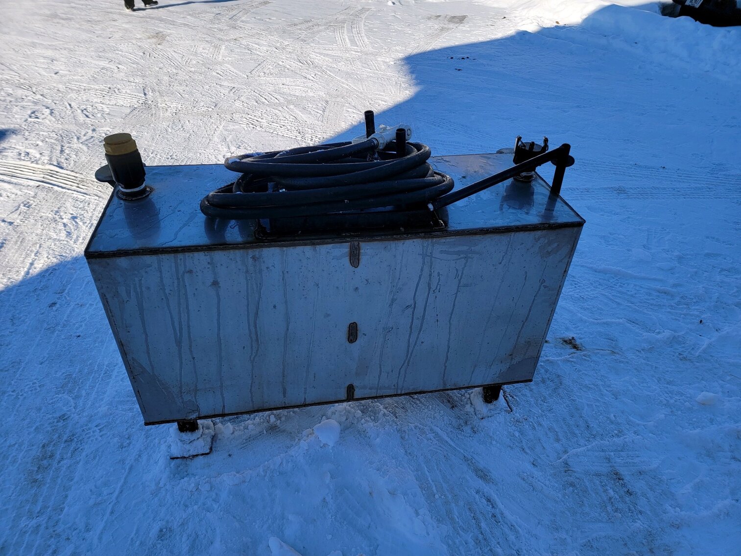 100 gal. def transfer tank
