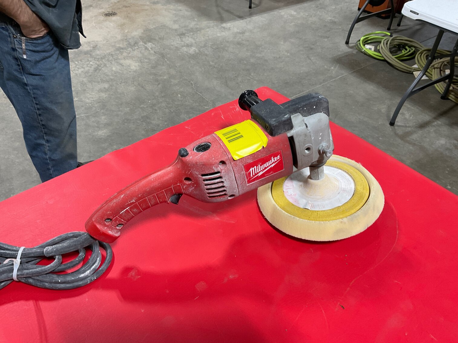 Milwaukee polisher