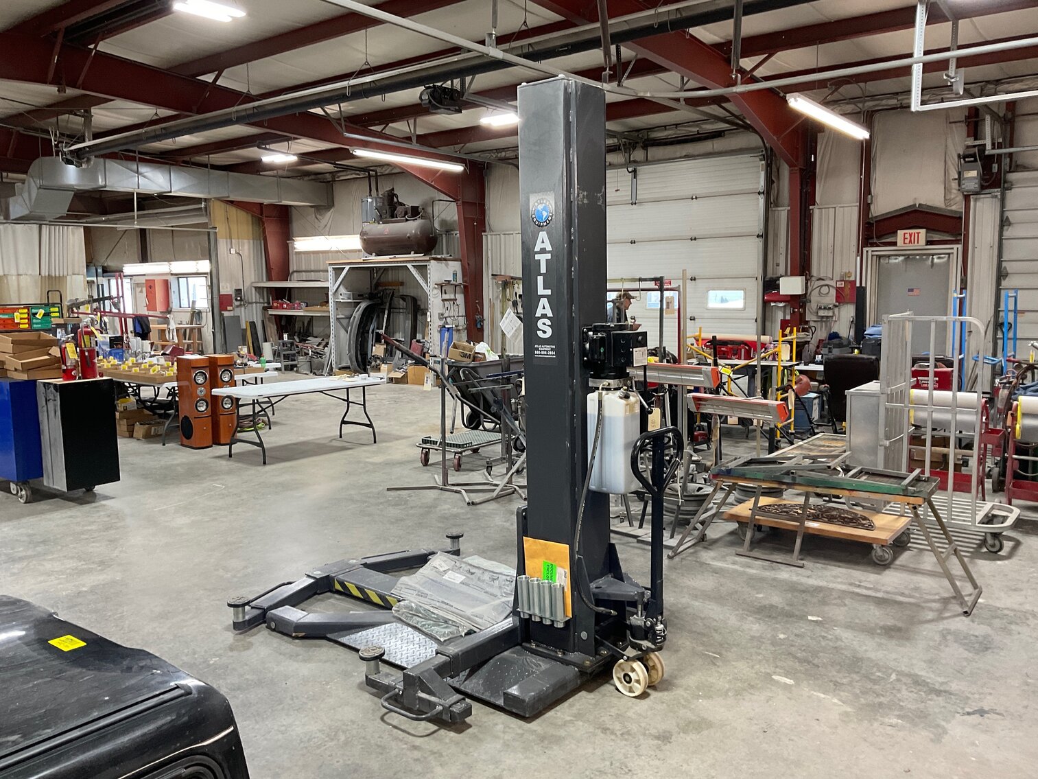 Atlas SP6000 portable lift