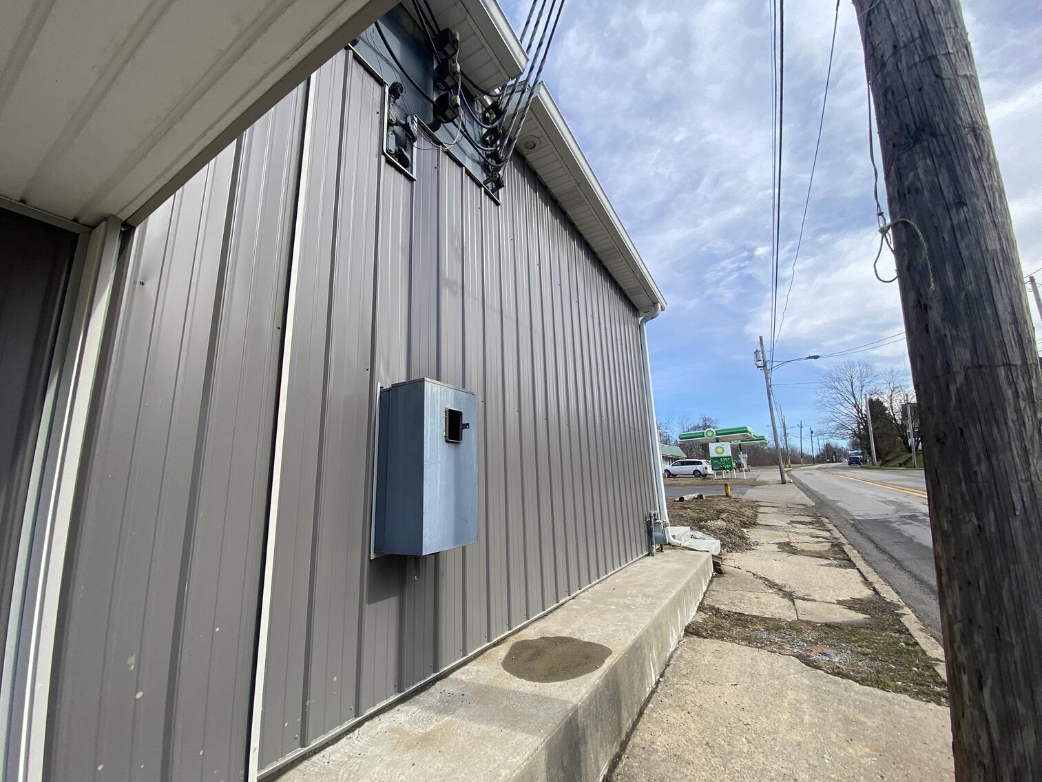 Image for SOLD $231,000 - Updated Commercial Building with Office & Warehouse Space