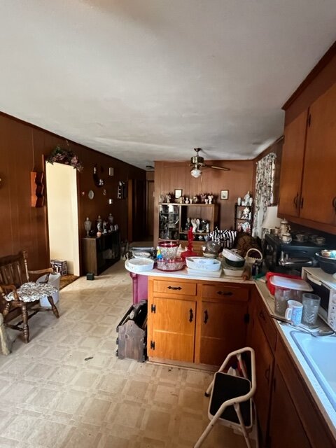 Image for 2218 W. Fifth Avenue, Gastonia-CONTENTS