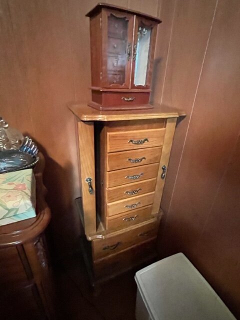 Image for 2218 W. Fifth Avenue, Gastonia-CONTENTS