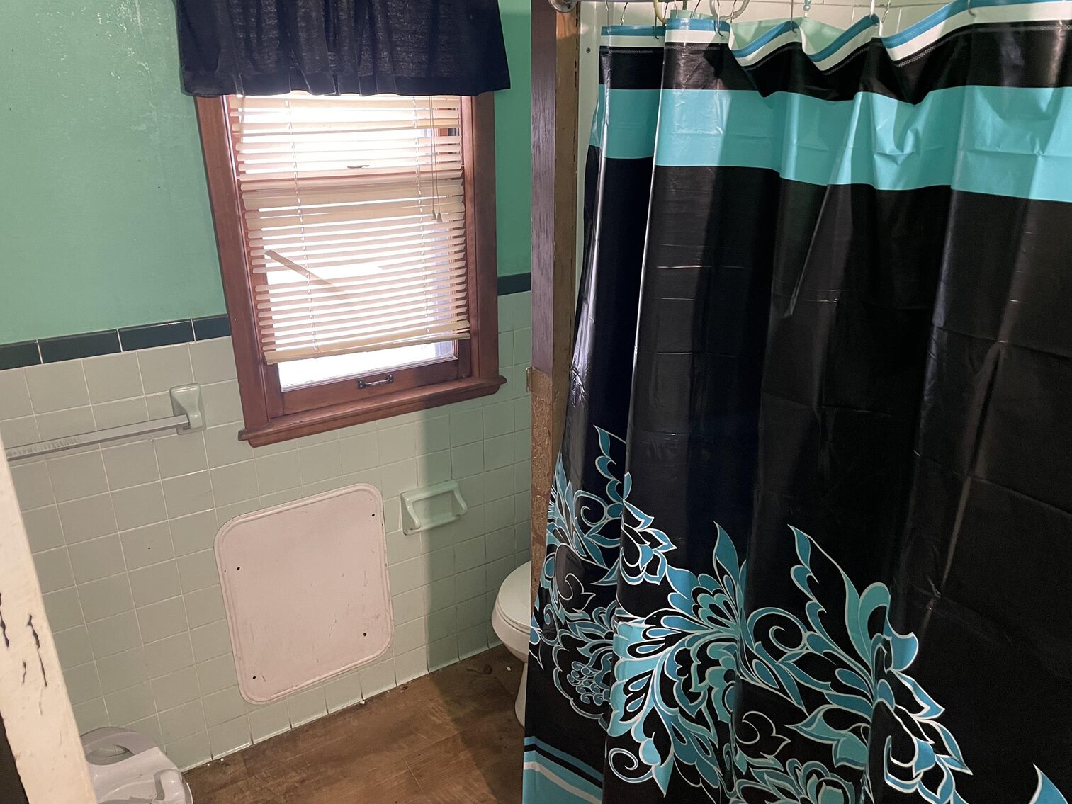 Image for SOLD $42,600 - Spacious Multi-Use Building in Downtown Clarksburg