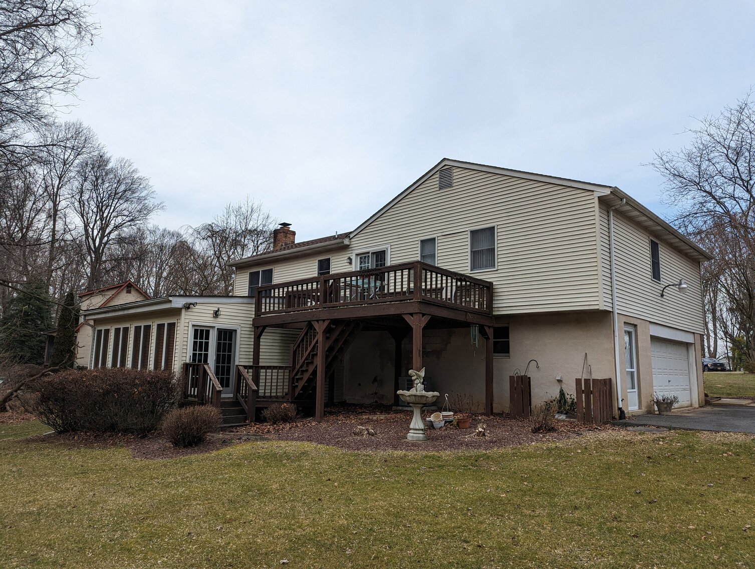 Image for CLEAN 3 BR, 2.5 BA SPLIT LEVEL HOME W/ 2-CAR SIDE LOAD GARAGE ON 2.13+/- ACRE LOT & HOUSEHOLD FURNISHINGS, FIGURINES & MISC.