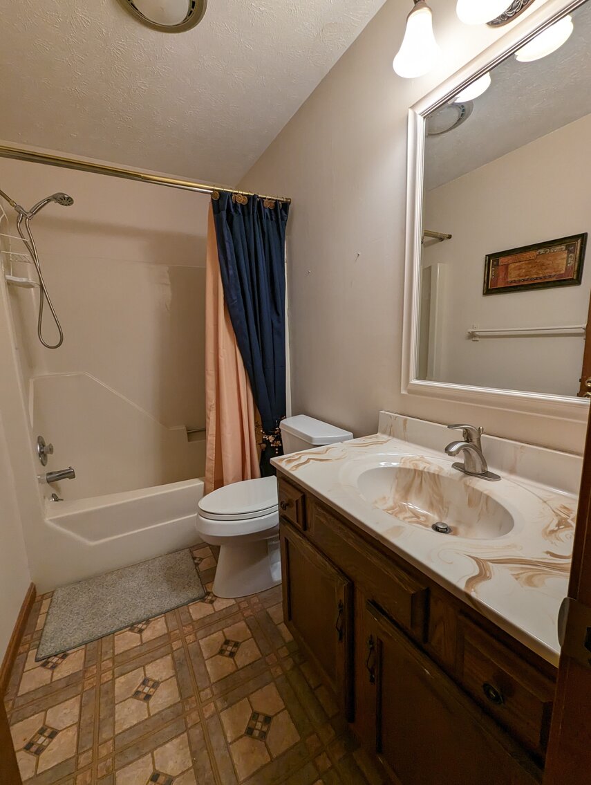 Image for CLEAN 3 BR, 2.5 BA SPLIT LEVEL HOME W/ 2-CAR SIDE LOAD GARAGE ON 2.13+/- ACRE LOT & HOUSEHOLD FURNISHINGS, FIGURINES & MISC.