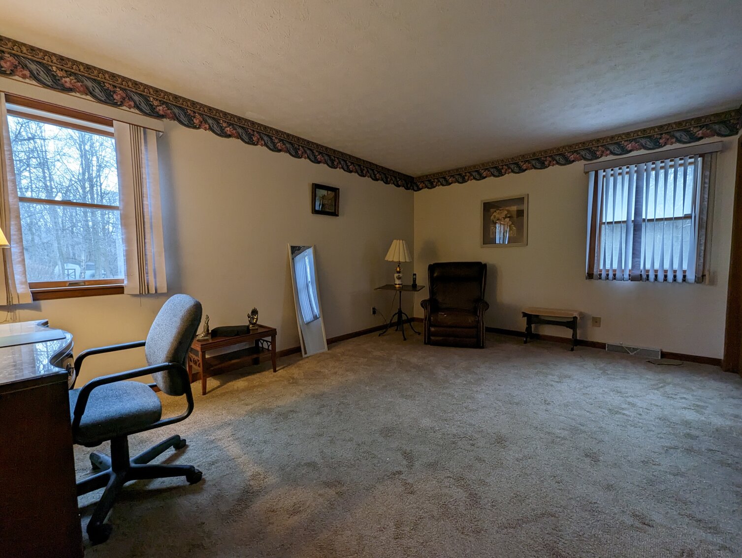 Image for CLEAN 3 BR, 2.5 BA SPLIT LEVEL HOME W/ 2-CAR SIDE LOAD GARAGE ON 2.13+/- ACRE LOT & HOUSEHOLD FURNISHINGS, FIGURINES & MISC.