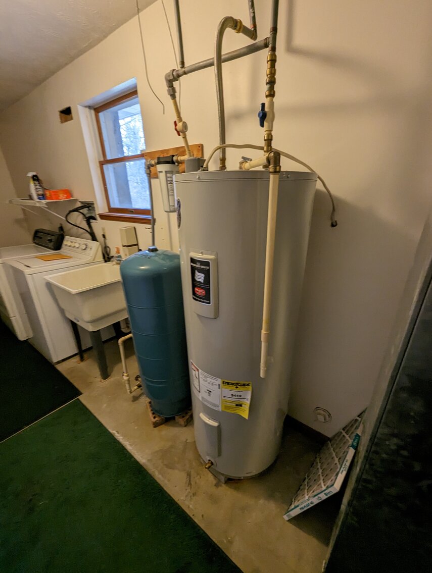 Image for CLEAN 3 BR, 2.5 BA SPLIT LEVEL HOME W/ 2-CAR SIDE LOAD GARAGE ON 2.13+/- ACRE LOT & HOUSEHOLD FURNISHINGS, FIGURINES & MISC.