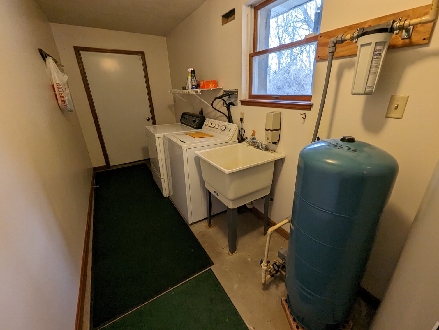 Image for CLEAN 3 BR, 2.5 BA SPLIT LEVEL HOME W/ 2-CAR SIDE LOAD GARAGE ON 2.13+/- ACRE LOT & HOUSEHOLD FURNISHINGS, FIGURINES & MISC.