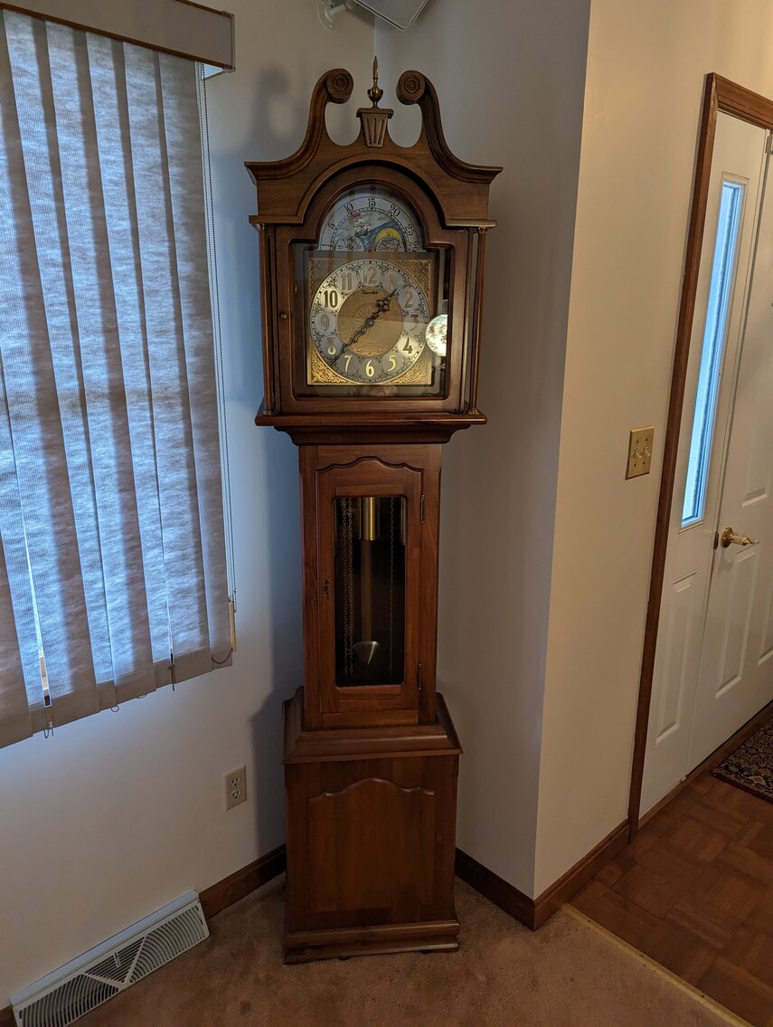 Image for CLEAN 3 BR, 2.5 BA SPLIT LEVEL HOME W/ 2-CAR SIDE LOAD GARAGE ON 2.13+/- ACRE LOT & HOUSEHOLD FURNISHINGS, FIGURINES & MISC.