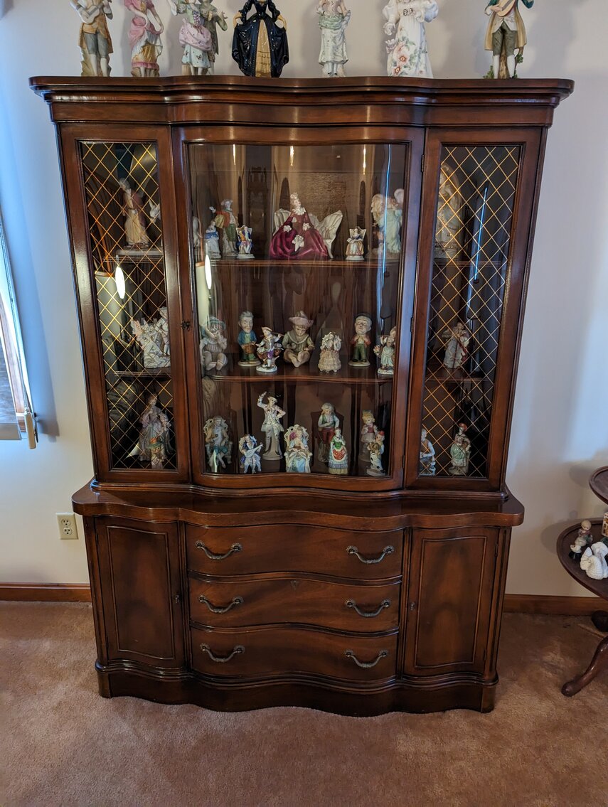 Image for CLEAN 3 BR, 2.5 BA SPLIT LEVEL HOME W/ 2-CAR SIDE LOAD GARAGE ON 2.13+/- ACRE LOT & HOUSEHOLD FURNISHINGS, FIGURINES & MISC.