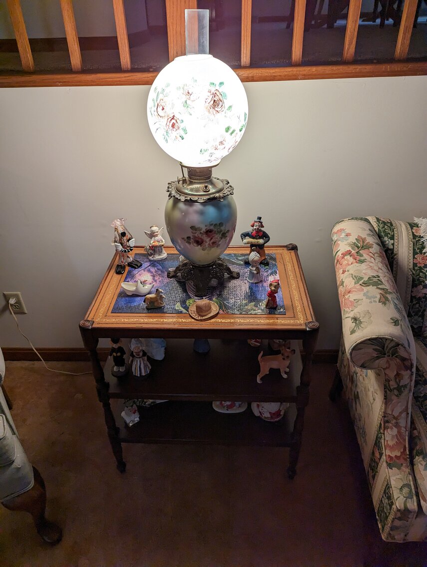 Image for CLEAN 3 BR, 2.5 BA SPLIT LEVEL HOME W/ 2-CAR SIDE LOAD GARAGE ON 2.13+/- ACRE LOT & HOUSEHOLD FURNISHINGS, FIGURINES & MISC.