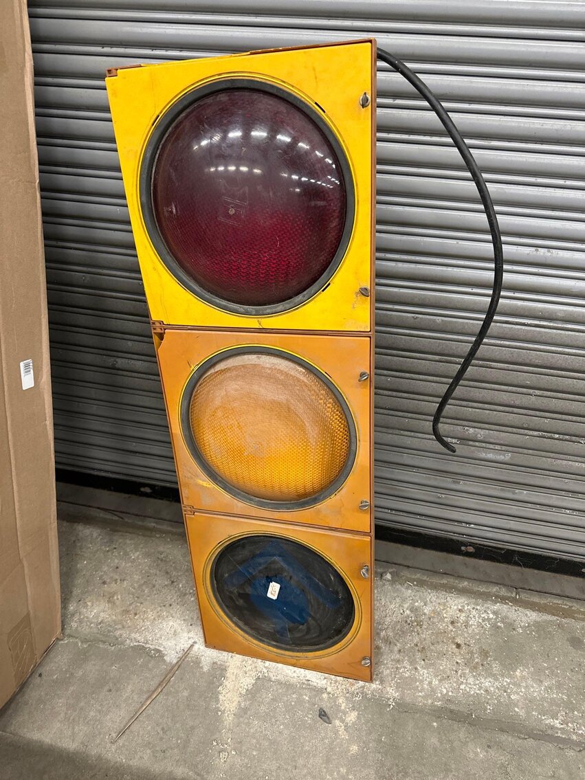 Image for Warehouse Liquidation - Mercedes Benz, Tools, Appliances, Furniture, Tile, Decor (Tracy)