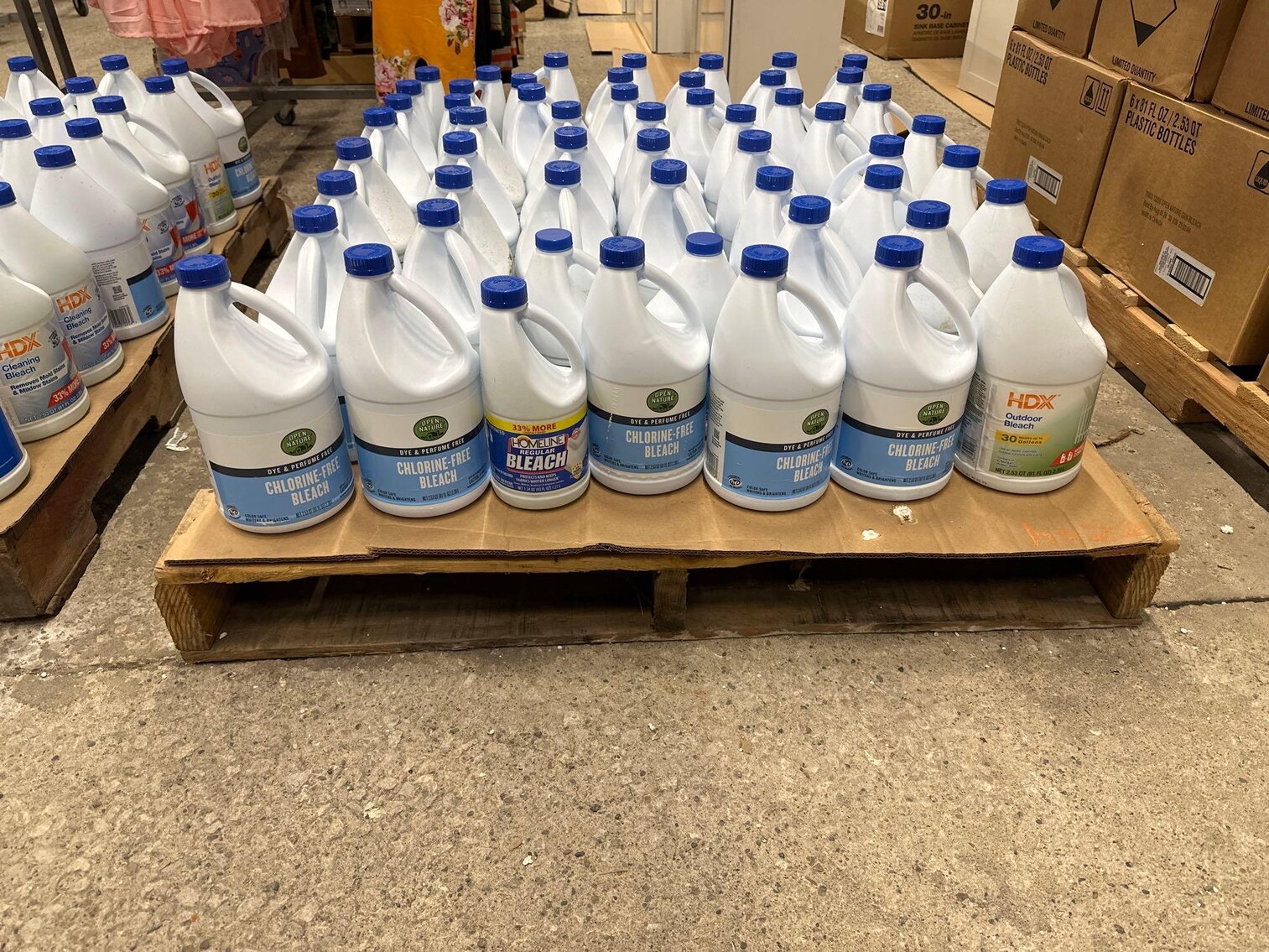 Image for Warehouse Liquidation - Mercedes Benz, Tools, Appliances, Furniture, Tile, Decor (Tracy)