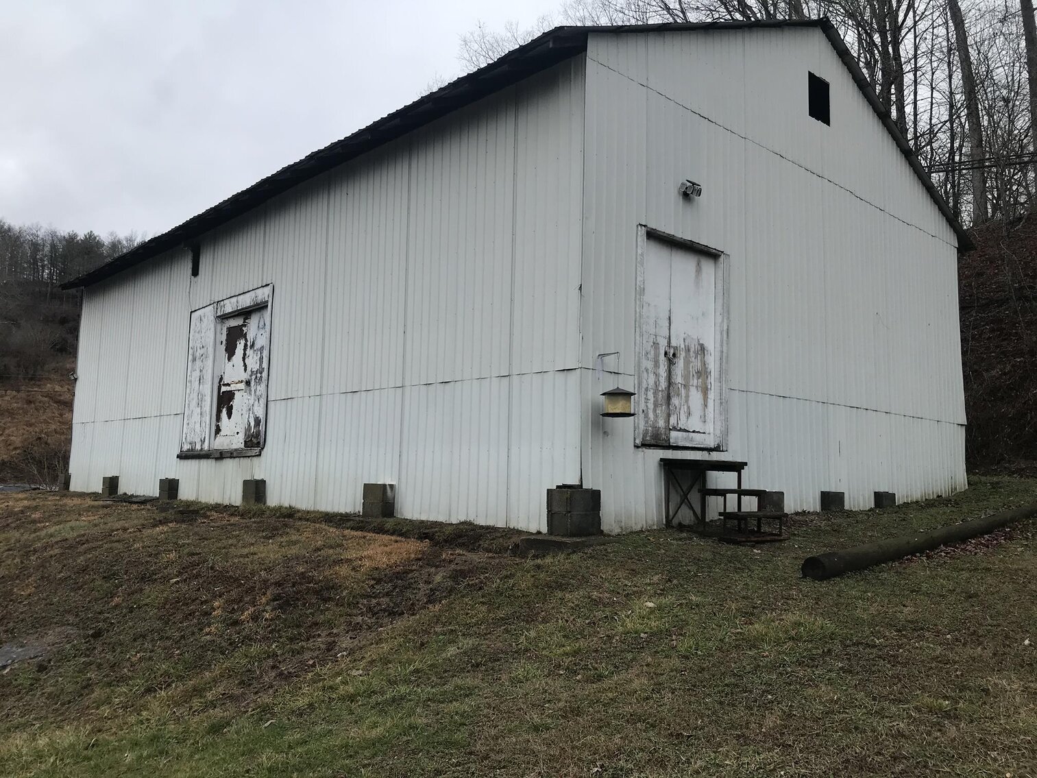 Image for SOLD $82,500 - Commercial Building with Apartment on 1 Acre