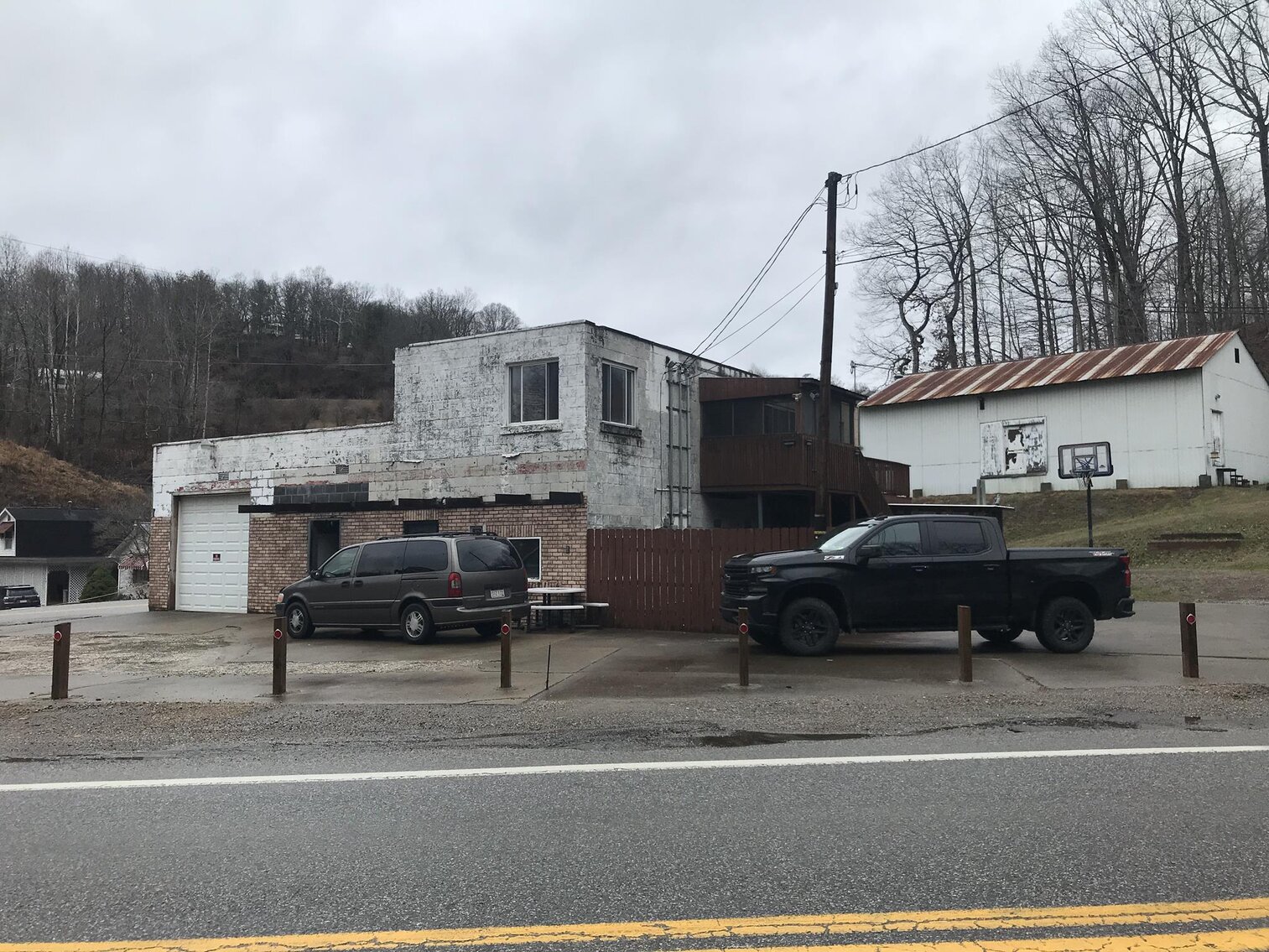 Image for SOLD $82,500 - Commercial Building with Apartment on 1 Acre