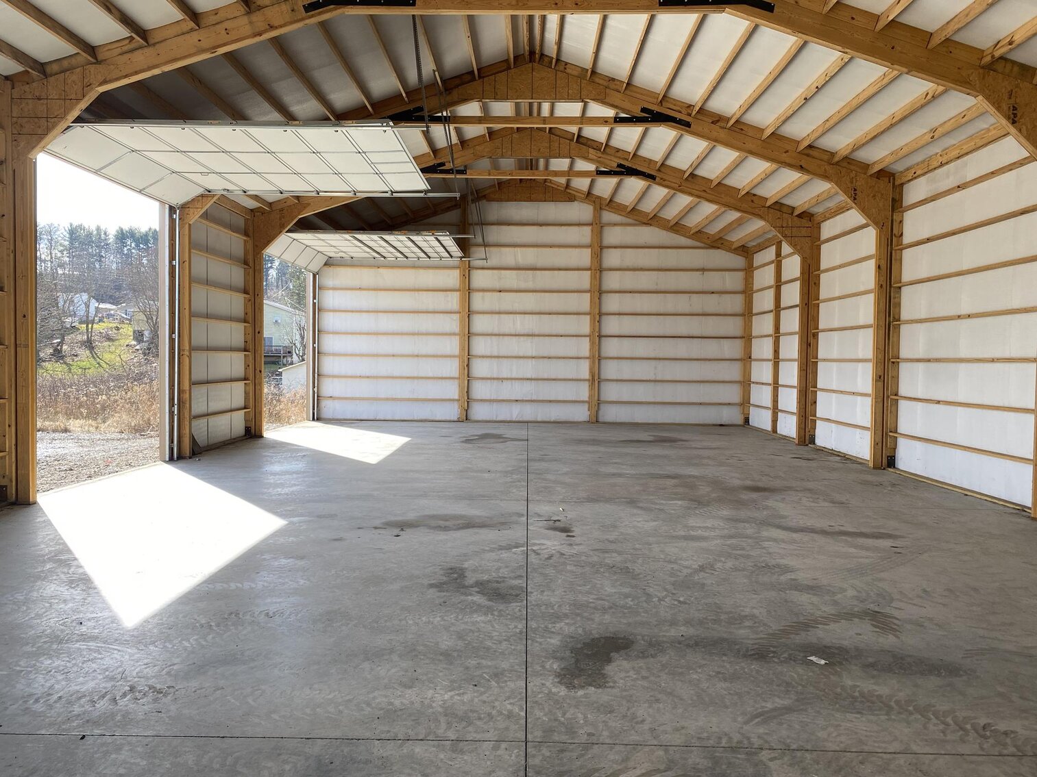Image for SOLD $88,000 - Spacious 3-Bay Commercial Garage Near I-64 Selling to the Highest Bidder