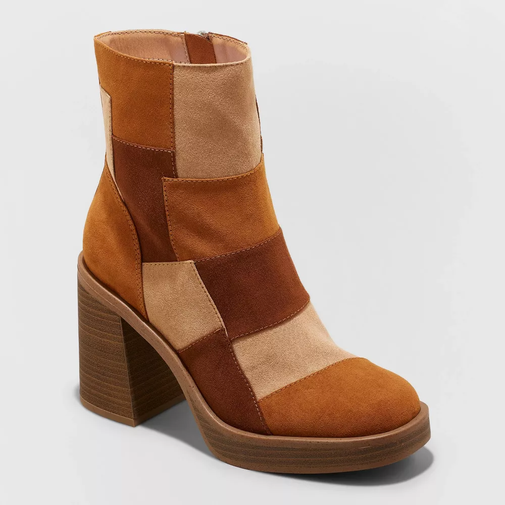 (Womens Size 8.5) Women's Olly Platform Boots - Universal Thread™