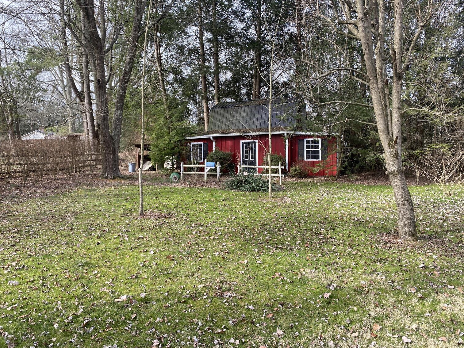 Image for SOLD $288,750 - Spacious 3 Bedroom on over 1 Acre in Maplewood Estates