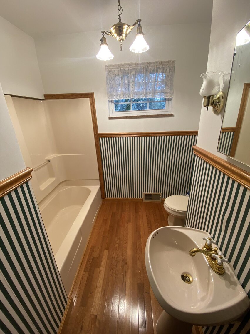 Image for SOLD $288,750 - Spacious 3 Bedroom on over 1 Acre in Maplewood Estates