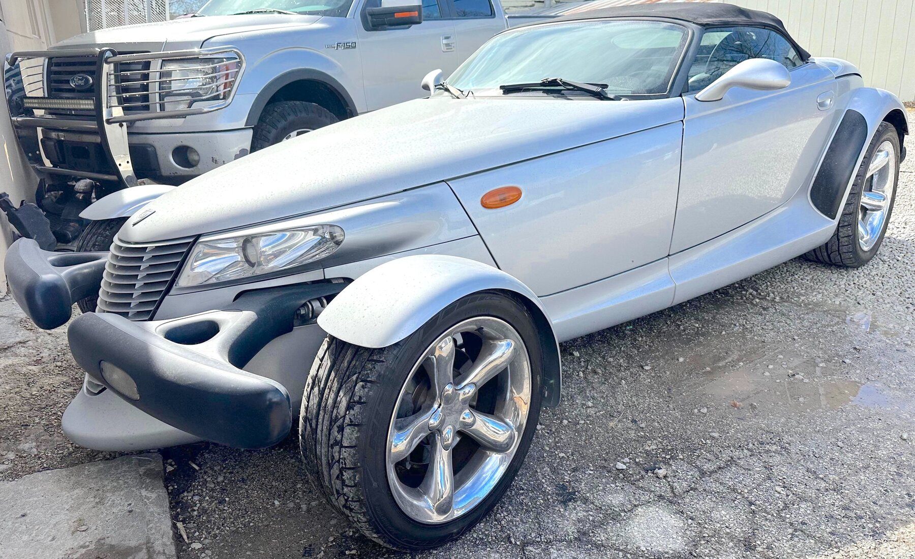 Image for FANTASTIC 2-RING LIVING ESTATE AUCTION