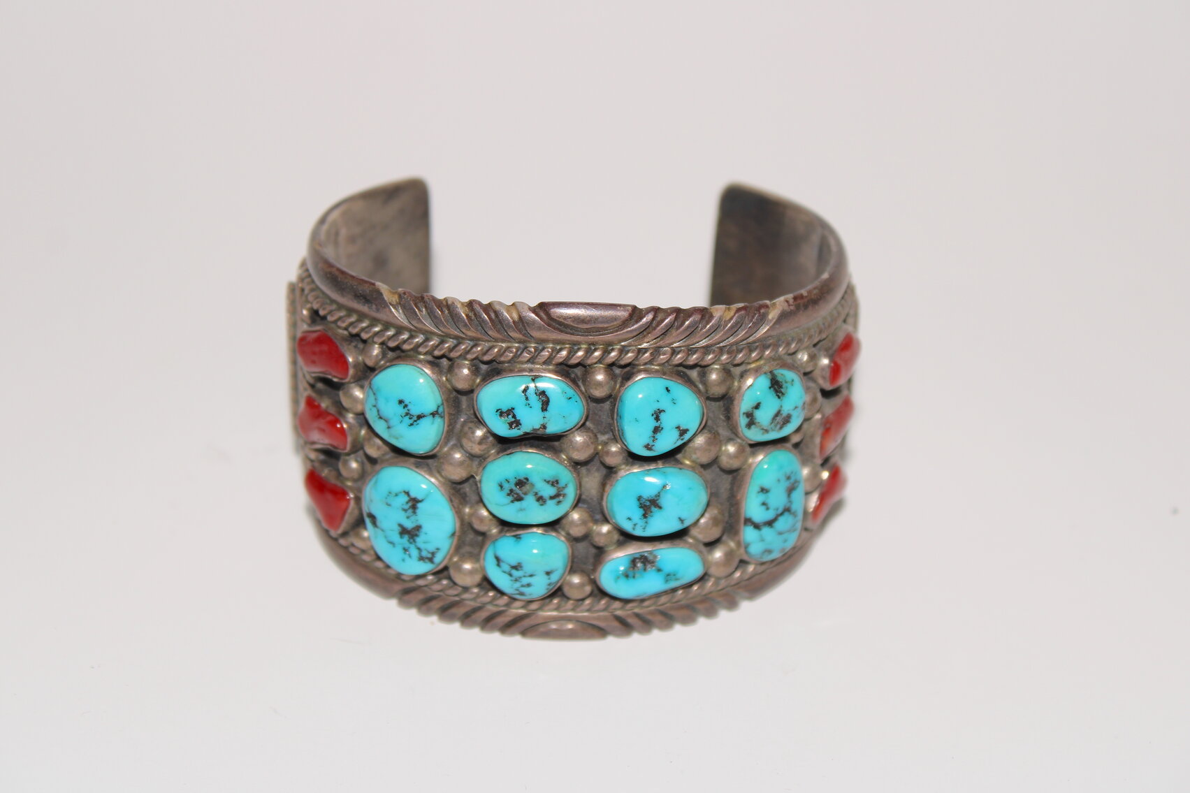 Image for FANTASTIC 2-RING LIVING ESTATE AUCTION