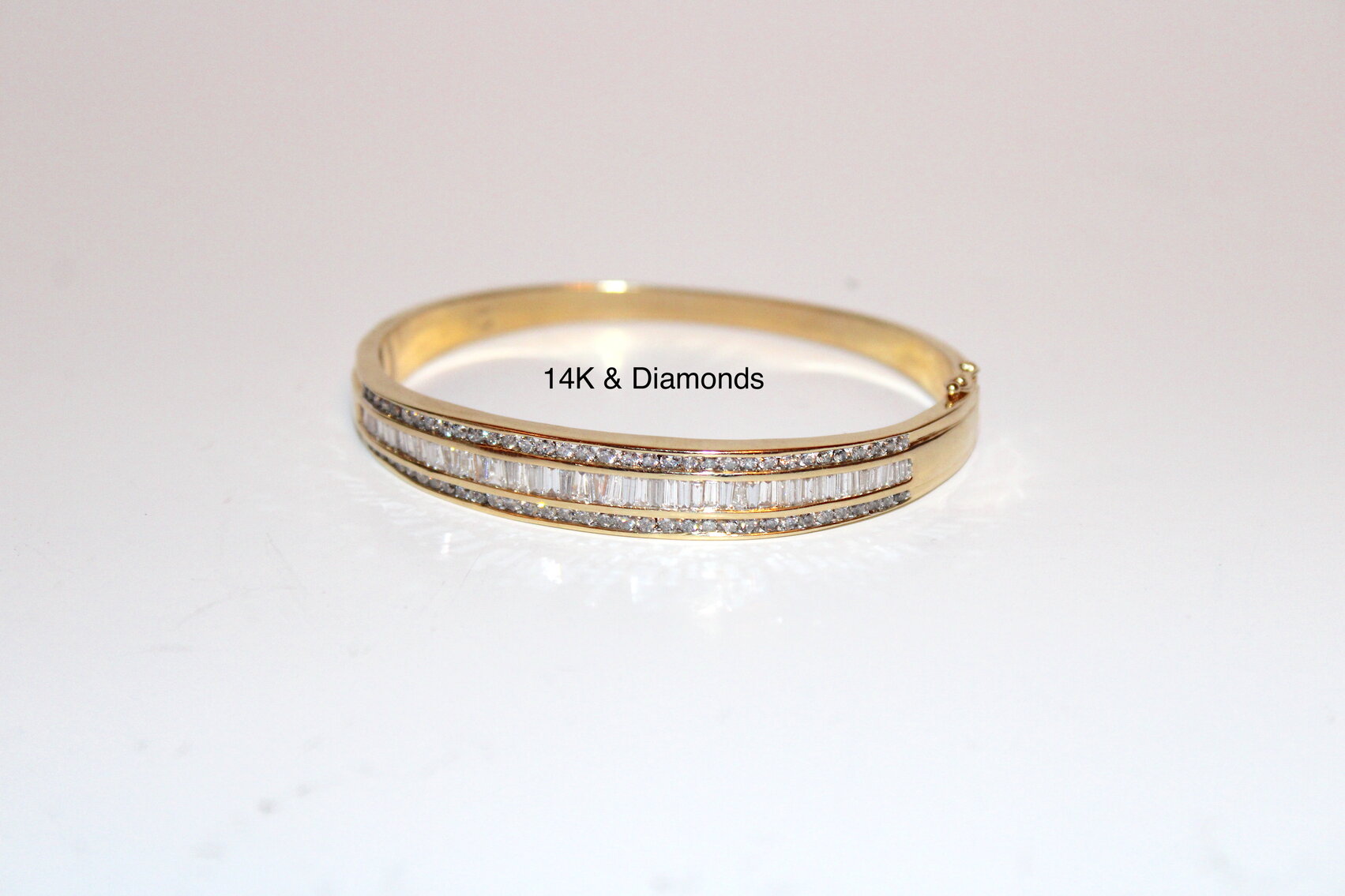 Image for FANTASTIC 2-RING LIVING ESTATE AUCTION