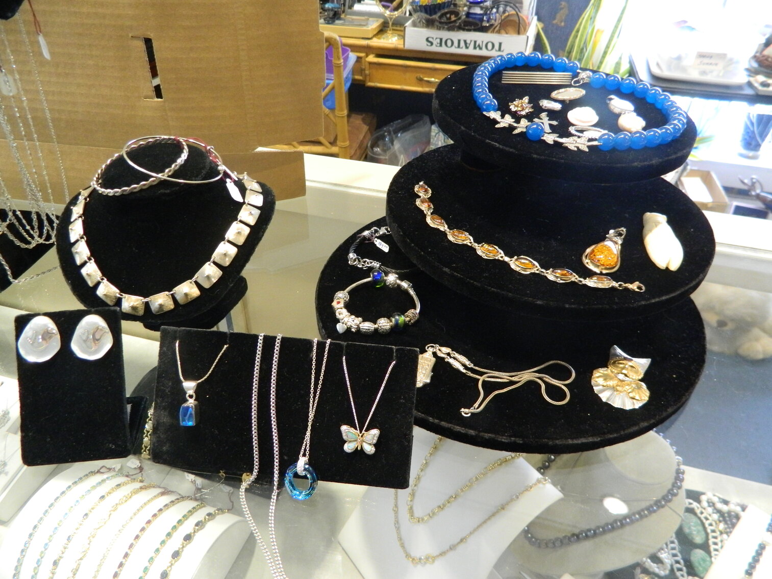 Image for PUBLIC LIQUIDATION JEWELRY STORE AUCTION