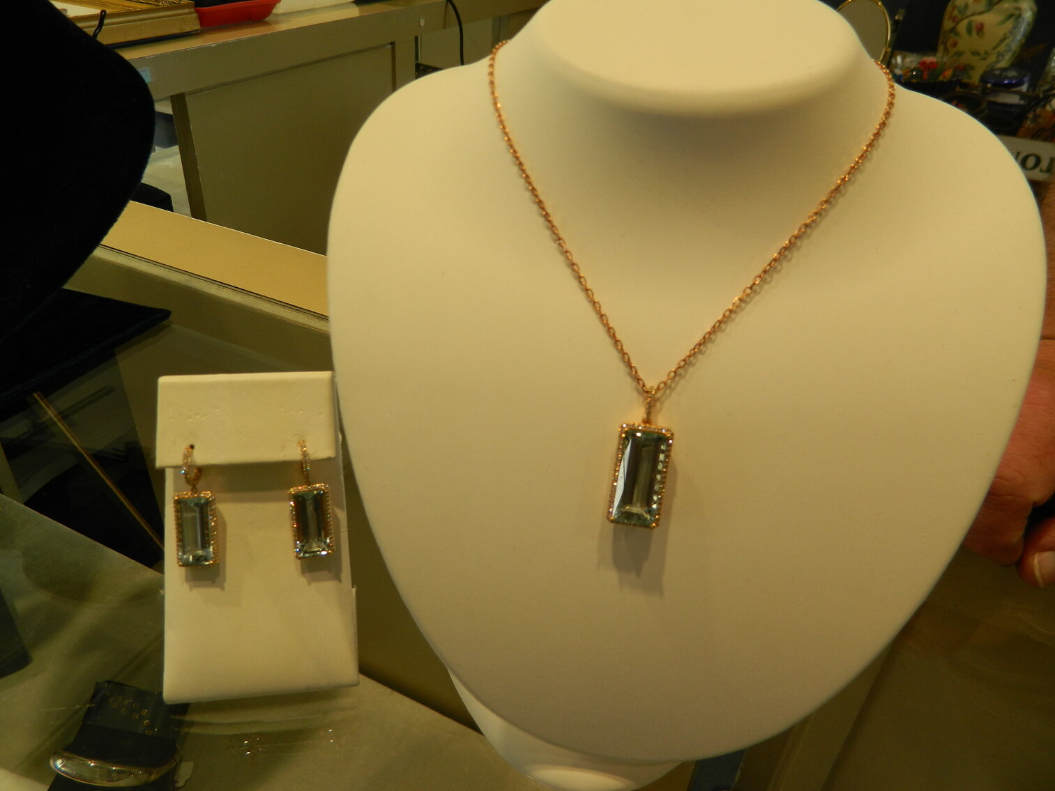 Image for PUBLIC LIQUIDATION JEWELRY STORE AUCTION
