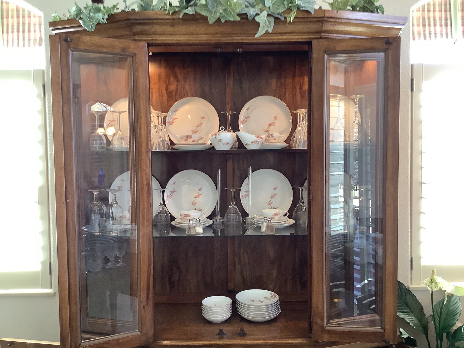Complete Formal Dinnerware Set