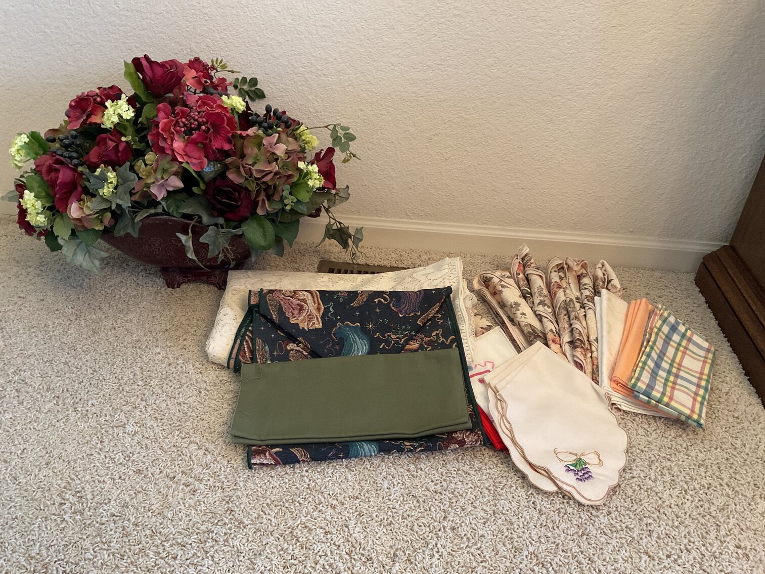 Linens and Floral Arrangement