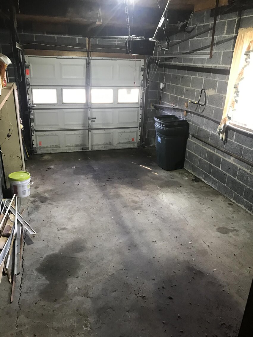 Image for SOLD $39,677 - 3 Bedroom on 4 Acres Selling to the Highest Bidder